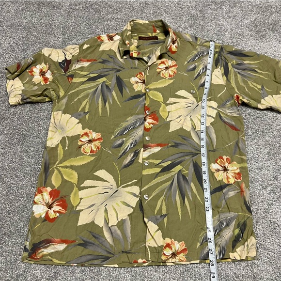 Tori Richard Shirt Mens Medium Green Floral Button Hawaiian Beach Camp Casual - Picture 2 of 5